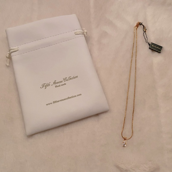 Fifth Avenue Collection “diamond” solitaire pendant on gold tone necklace - Picture 1 of 4